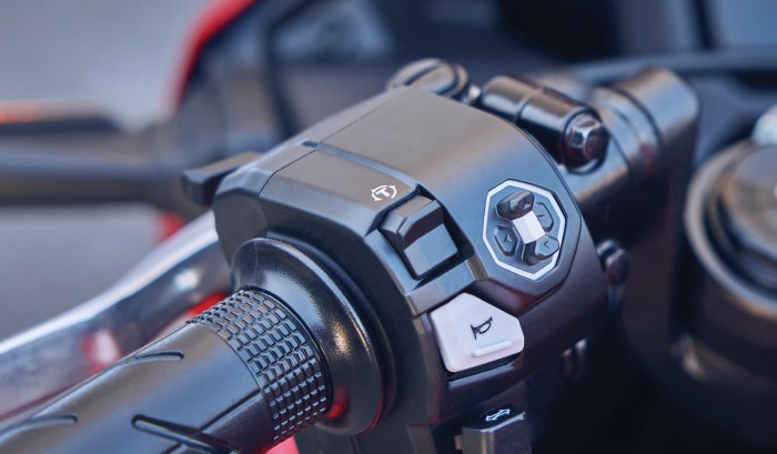 Honda Selectable Torque Control (HSTC) Honda Selectable Torque Control (HSTC)