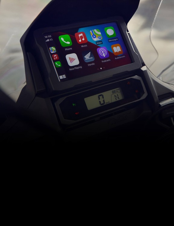 Apple’s CarPlay™* And Android Auto Apple’s CarPlay™* And Android Auto